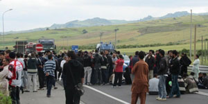 migranti_statale_cara_mineo_000-600x300